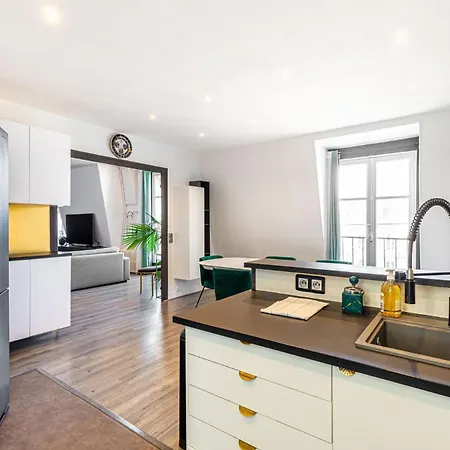 Guestready - Eiffel View Haven Apartment