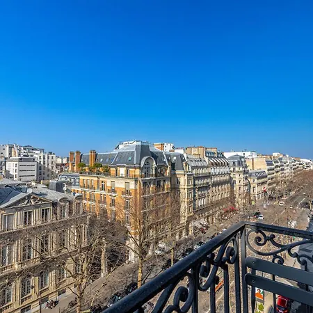 Guestready - Eiffel View Haven Apartment Paris
